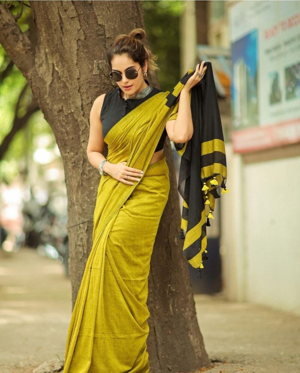*Best Quality New Khadi cotton Colour Bar saree* - Image 11
