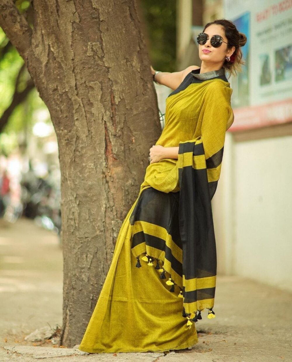 *Best Quality New Khadi cotton Colour Bar saree* - Image 22