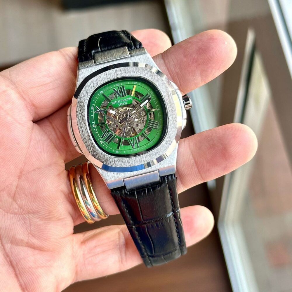 This Patek Nautilus Automatic watch seems like a stylish and high-quality timepiece. - Image 4