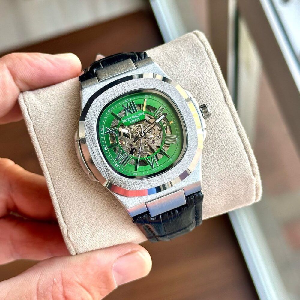This Patek Nautilus Automatic watch seems like a stylish and high-quality timepiece. - Image 3