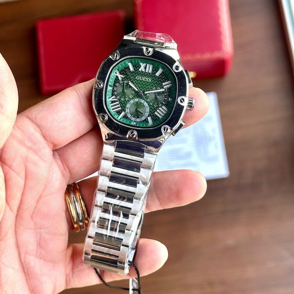 This Guess Chronograph watch for men seems like a stylish and functional timepiece. - Image 3
