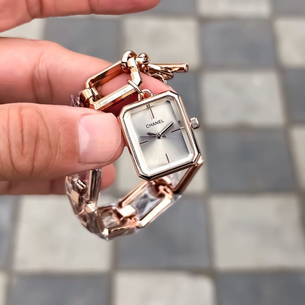 This Chanel watch from Paris seems like a luxurious and high-quality timepiece. - Image 4